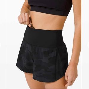 Lululemon Speed Up High Rise Short 4” Black Camo Sz 6